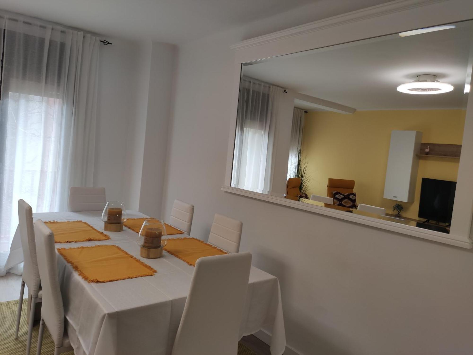Apartamento Confort II La Seu d'Urgell Esterno foto