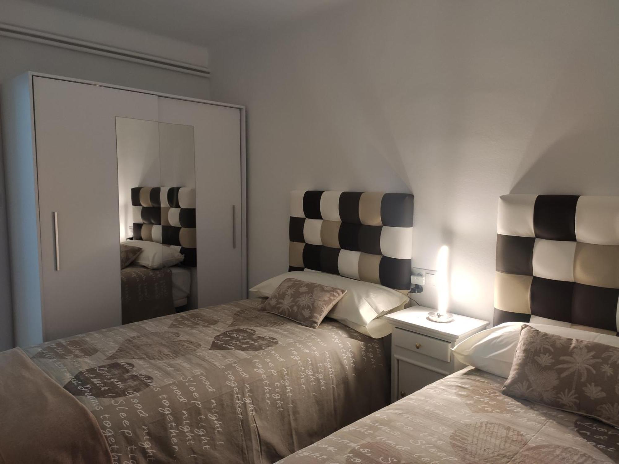Apartamento Confort II La Seu d'Urgell Esterno foto