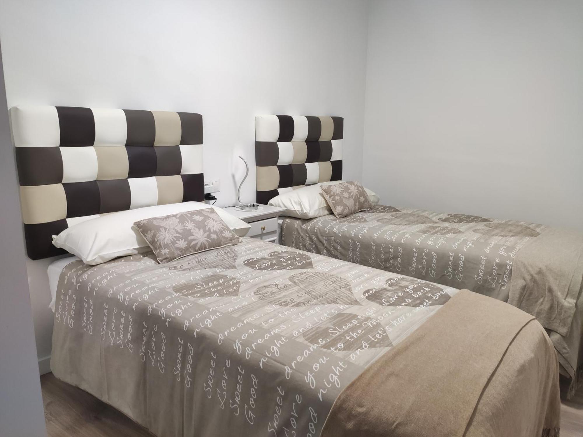 Apartamento Confort II La Seu d'Urgell Esterno foto